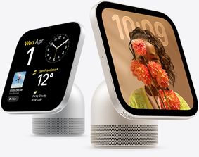Apple HomeView, five devices in an arc, from left to right: silver color, side exterior, displaying various information and controls, rose pink color, side exterior, showing FaceTime call with two people, space gray color, front exterior, semi-transparent time of day displayed on an image of a person blowing a bubble, starlight color (pale gold), side exterior, displaying the temperature and various home controls, silver color, side exterior, showing Apple Music app